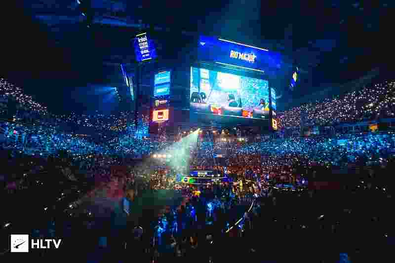 后折射出 后折射出