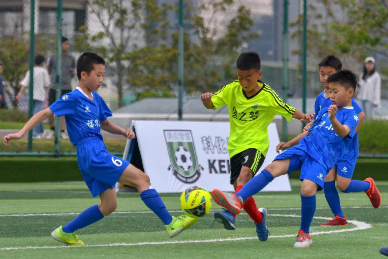 孙甜甜现身 孙甜甜现身