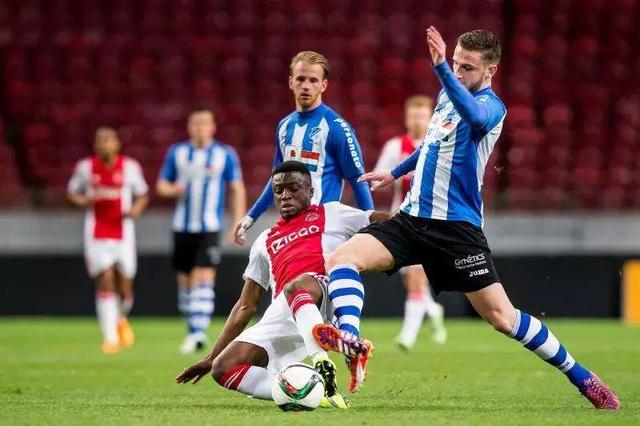 跨栏运动更 跨栏运动更