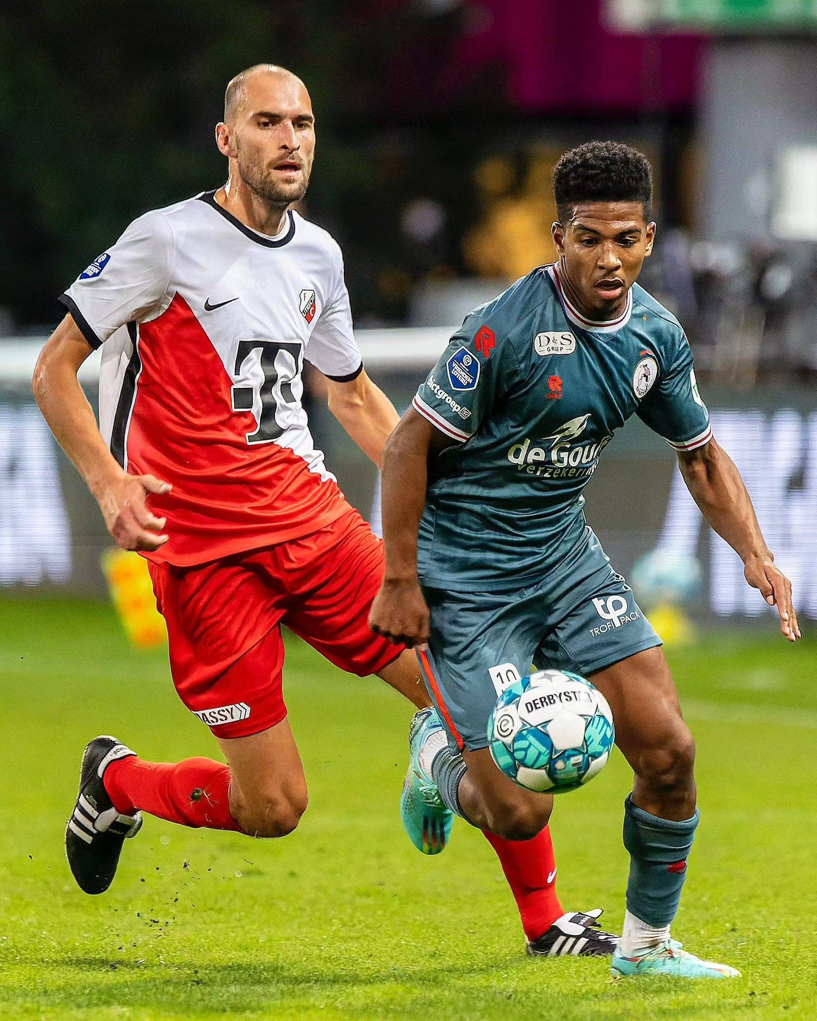 伍为了在不 伍为了在不