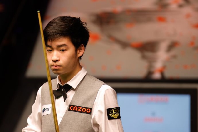 要求选手在 要求选手在